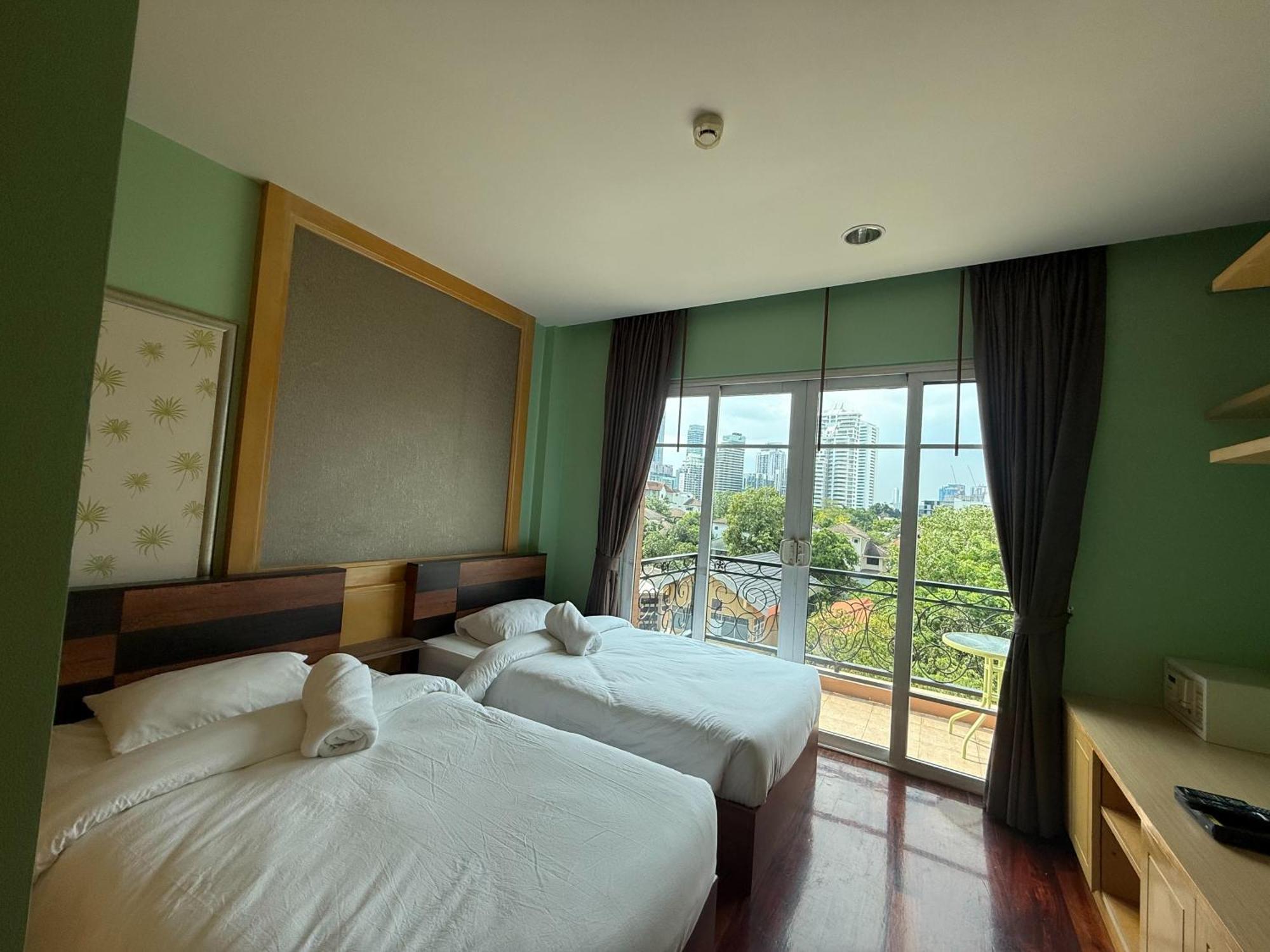 Triple Room Balcony